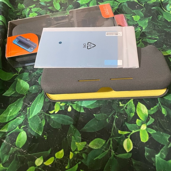 Nintendo switch lite case - Picture 2 of 3